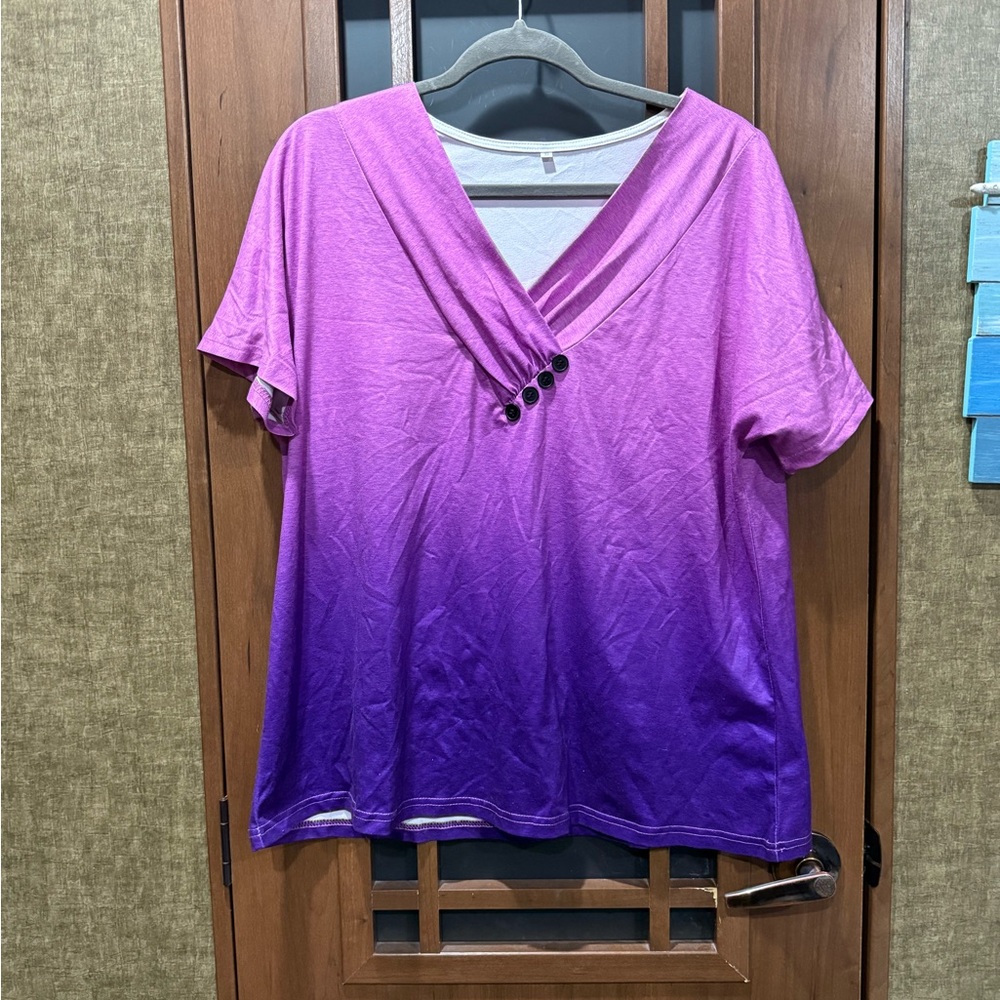 Source Unknown Purple Ombre Short Sleeve V-Neck Top